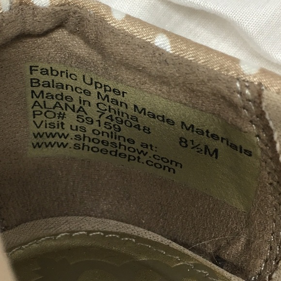 Fergalicious- Gold  flats with white polka dots - Picture 3 of 12